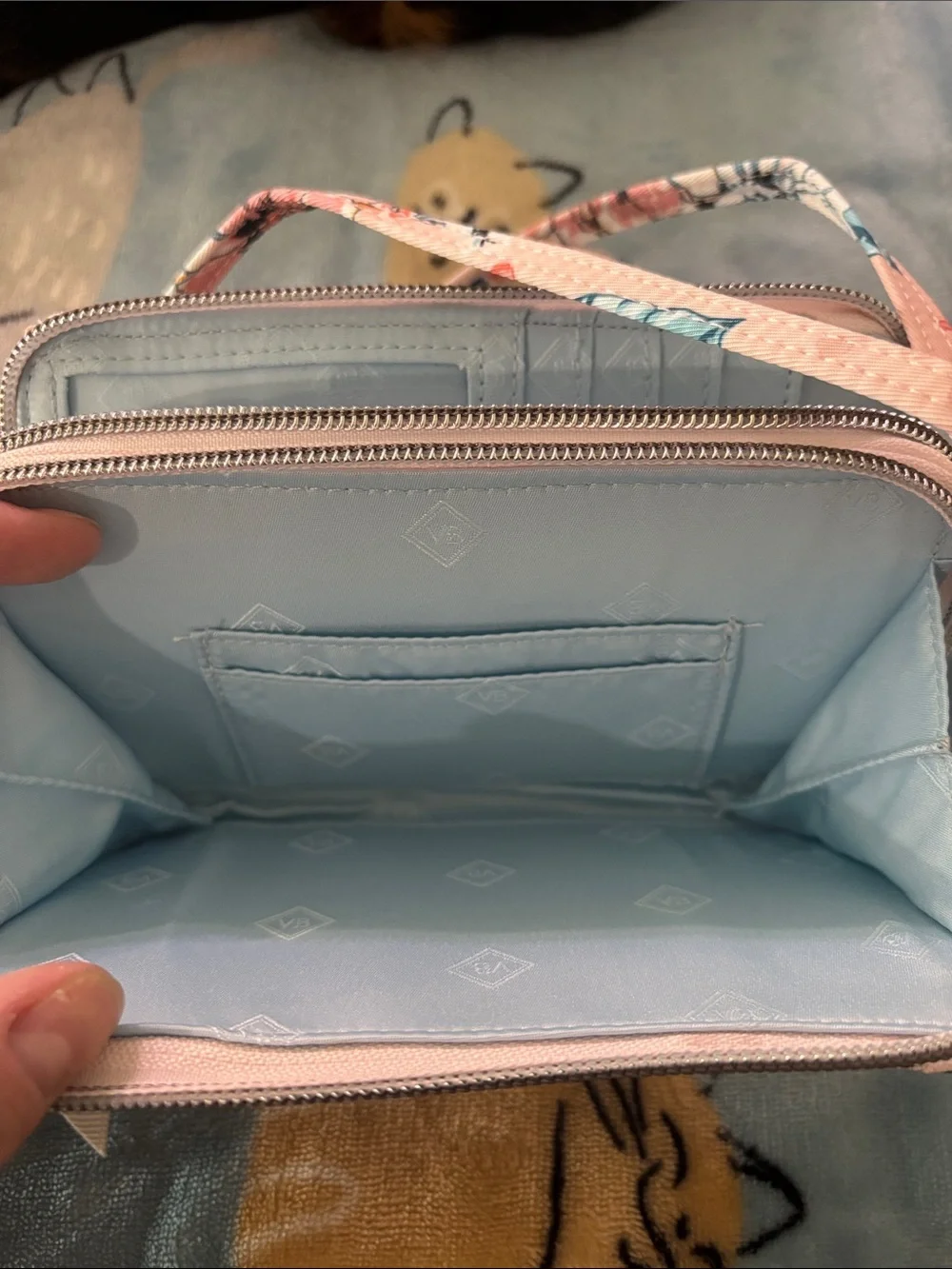 Vera Bradley Blush Pink Floral Quilted crossbody wallet and phone holder